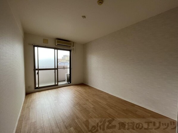 プレミアウエイブの物件内観写真